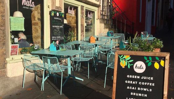 The Bookworm's Guide to Brunch Cafes Combining Reading and Dining