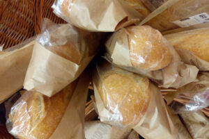 How a Wholesale Bakery in Singapore Supports Catering Businesses