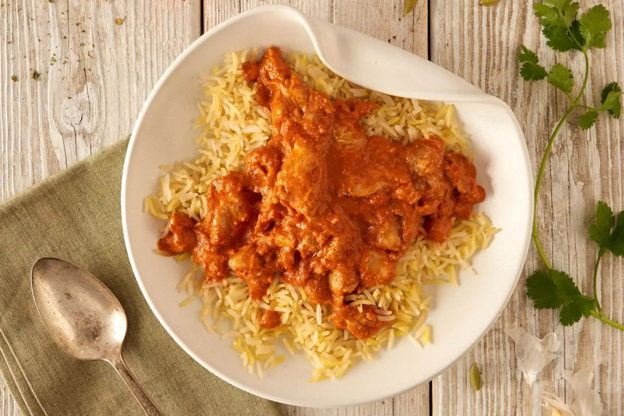 Why You Need Naan With Indian Cashew Chicken Korma and Chicken Tikka Masala, Like, Yesterday